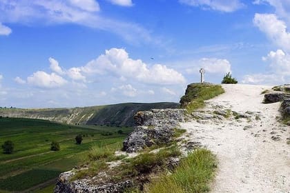 Tour to Old Orhei &Cave Monastery &Cricova cellar tour