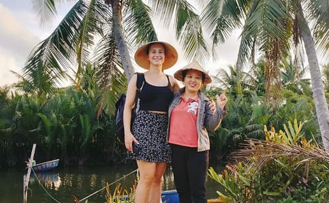 Hoi An Adventure: Explore Tra Que Village and Cooking Class