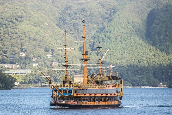 Hakone Private Vehicle Service with Restaurant Reservation