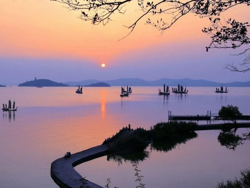 Shanghai: Tai Lake Guangfu Peak Private Hiking Tour