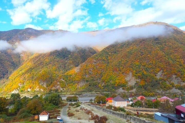 Sumuq qala-Sumug gala-Sheki tour-Gakh tour-Qax tour-Azerbaijan travel-Sumug castle