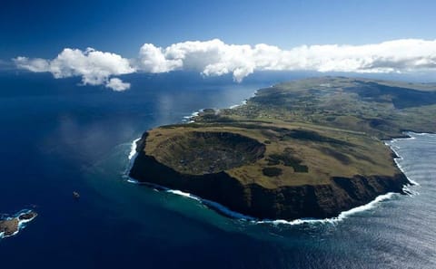 4-Day Cultural and Adventure Tour of Easter Island