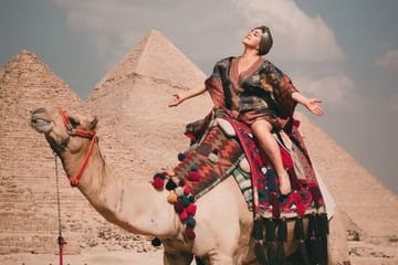 Private Camel Ride and Nile Lunch at Giza Pyramids