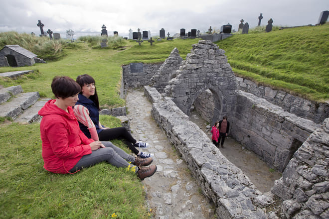 Aran Island (Inisheer), Cliffs of Moher & Cliff cruise departing from Galway City. Guided.  7