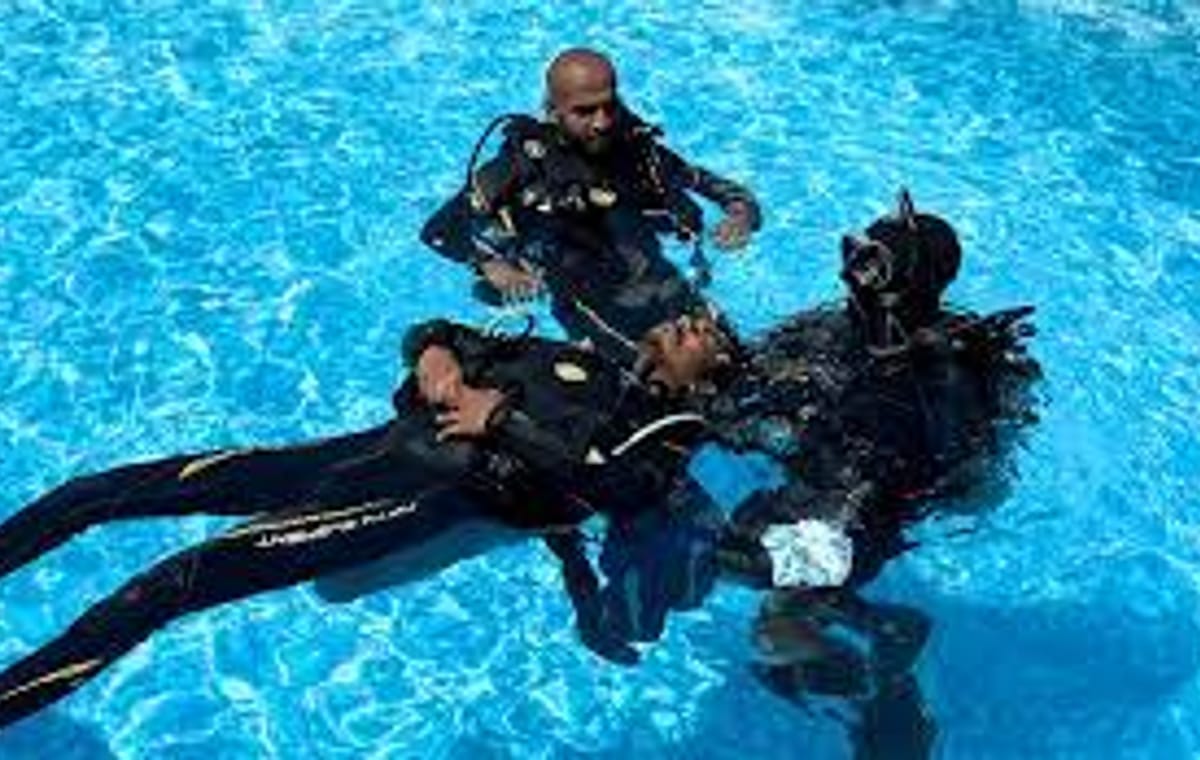 Hurghada: Discover Scuba Diving (Introduction Dive Program) Your First Breath Underwater!