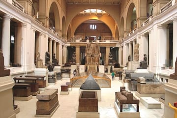 Cairo: Egyptian Museum . Pyramids . Khan El Khalili Bazaar Tour