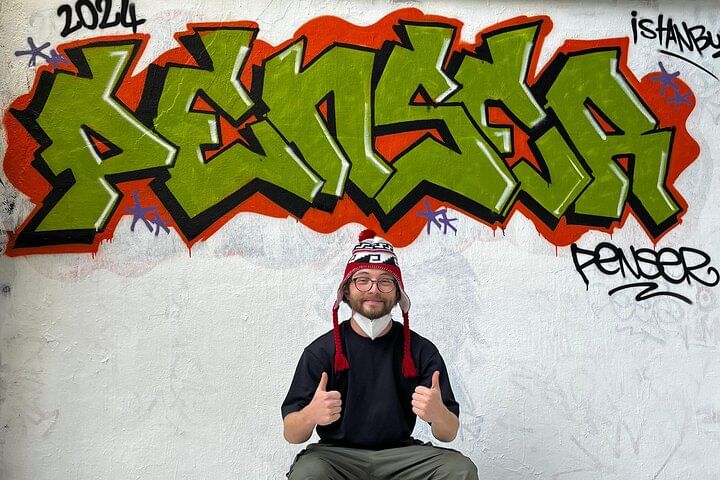 Istanbul Street Art Experience with Local Artists at Home Garden