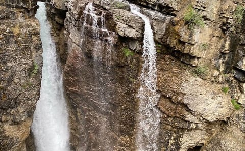 Lake Louise and Moraine Lake Tour from Canmore