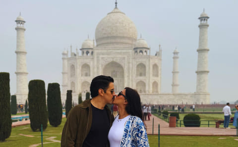 Agra: Taj Mahal, Agra Fort & Baby Taj Guided Day Tour