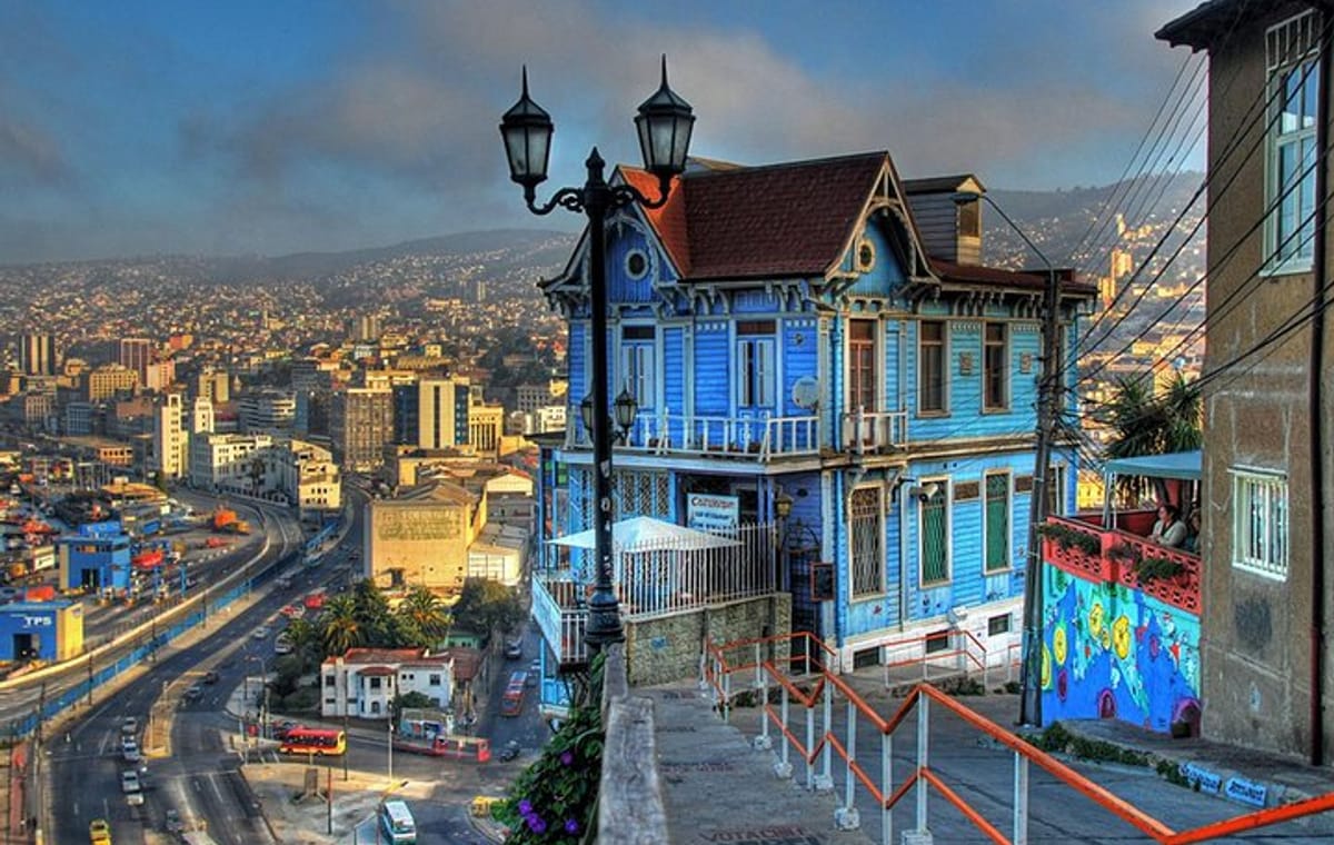 Private Valparaíso Walking Tour with Local Lunch from Santiago
