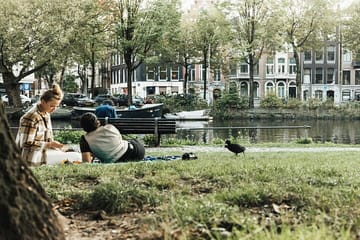 Private Photography Walking Tour in Amsterdam's Vondelpark