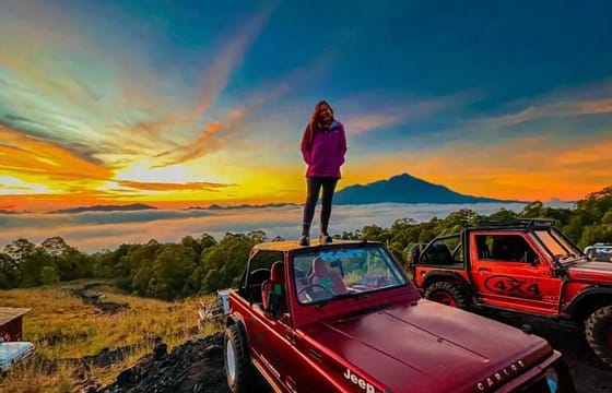 Kintamani : Sunrise & Black Lava Jeep