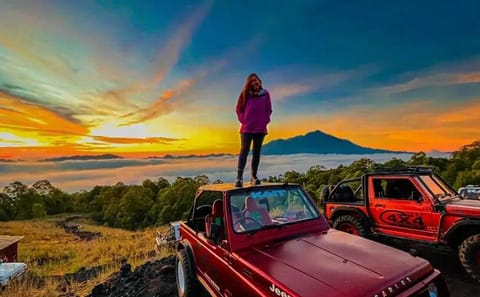 Sunrise Jeep Tour and Black Lava Exploration at Mount Batur