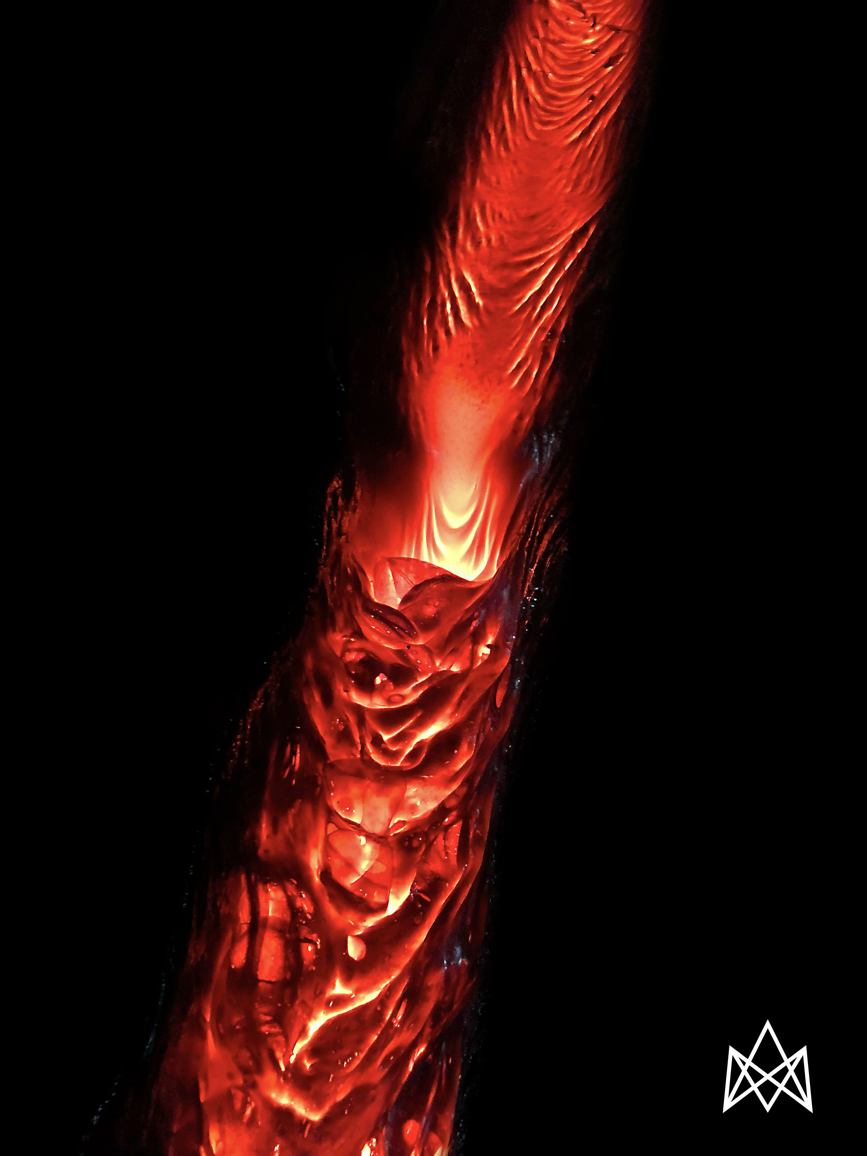 Experience real hot lava right in front of your eyes