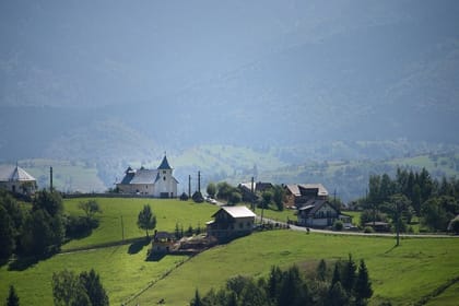 Small-Group Day Trip in Romanian Authentic Mountain Villages from Brasov