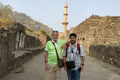 Mumbai to Aurangabad: Ajanta & Ellora with Return Flights