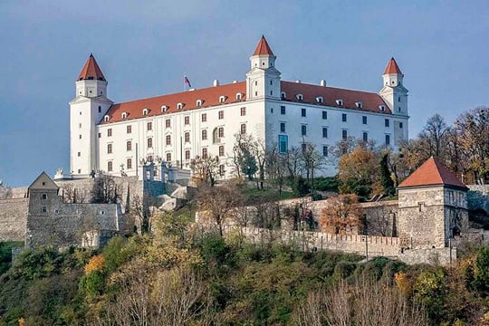 Private Transfer from Budapest to Vienna with Bratislava stop