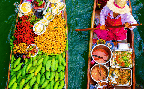 Private Tour of Maeklong Railway Market and Floating Market