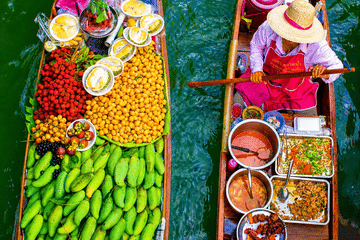 Private Tour of Maeklong Railway Market and Floating Market