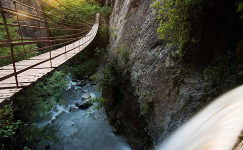 From Granada: Los Cahorros private hiking