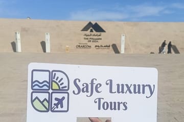 Layover Guided Tour To Giza Pyramids