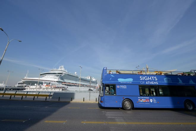 Hop On - Hop Off Bus: A Classic Tour of Athens, Piraeus and Neighboring Beaches 3