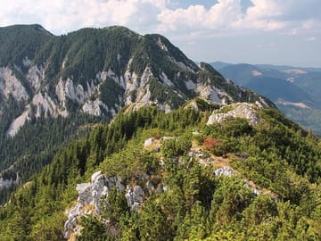 Enjoy the epic scenery of the Piatra Craiului National Park