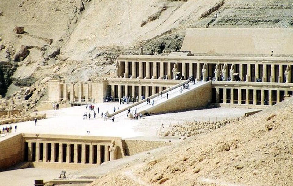 Luxor Valley of the kings, Temple Hatshepsut, colossi of Memnon