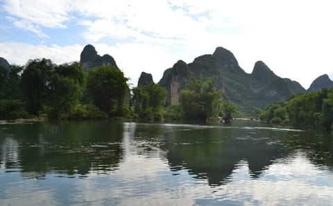 Li River Cruise and Yulong River Tour in Yangshuo