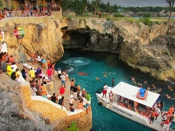 Private Herbal Tour and Dinner at Rick's Cafe in Jamaica