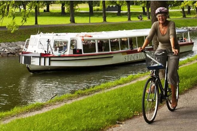 Stockholm: Guided Bike Tour photo 4