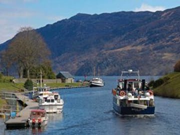 5 Day : Isle of Skye, Loch Ness and Inverness including Loch Ness Cruise & Journey across Glenfinnan Viaduct (B&B twin beds)