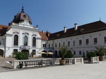 Gödöllő Palace Tour from Budapest: Explore Sisi's Retreat