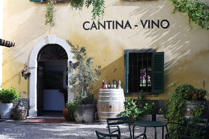 Wine Tasting in Historical Center of Lazise 6
