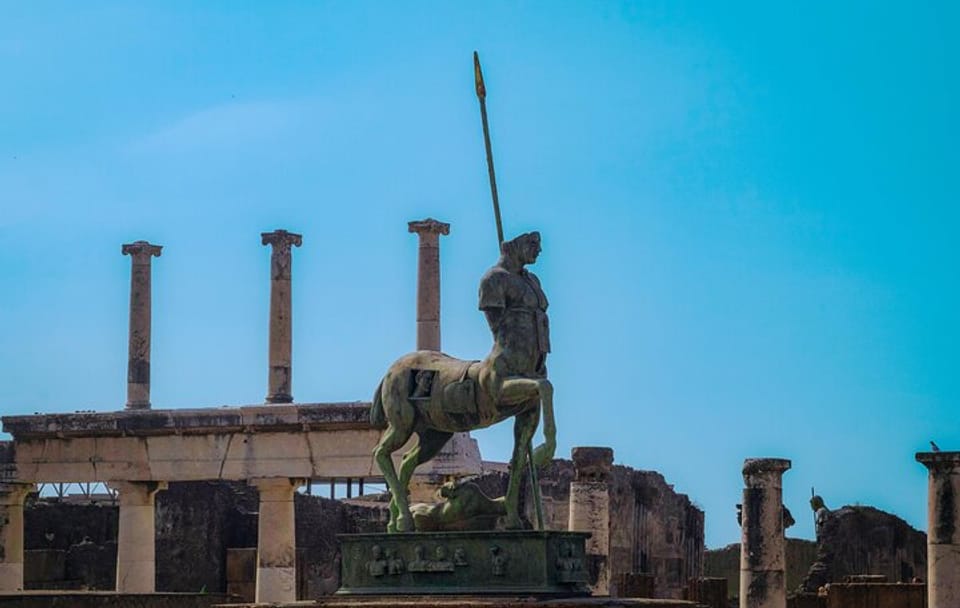 Private 12-Hour Cultural Tour of Pompeii from Rome