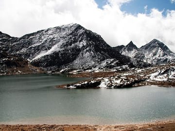 19 Days Mera Peak Climbing & Expedition – One Life-Changing Himalayan Adventure