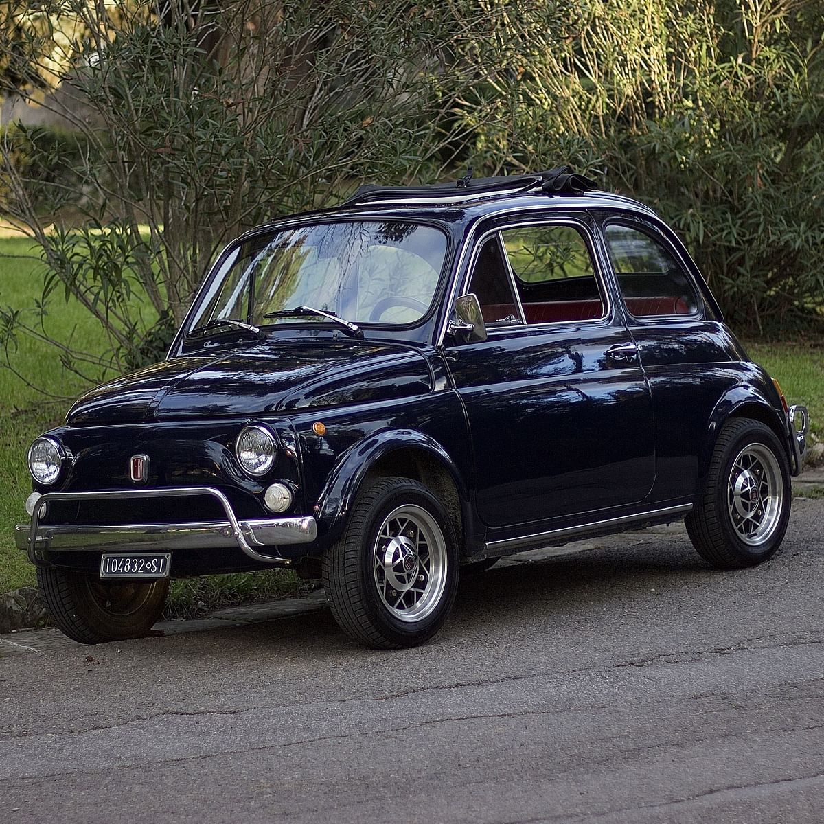 BUONGIORNO FIAT 500! Classic Guided Wine Tour in Chianti Wine Region included Tuscan Lunch and tasting (6 hrs)