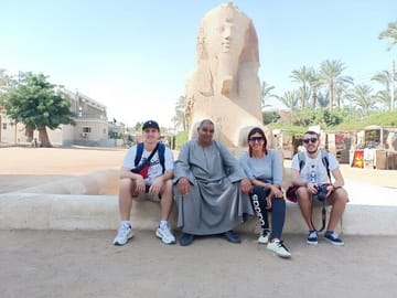 Day Tour to Mempis , Sakkara Pyramids and Egyptian Museum from Cairo with Lunch