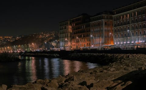 Naples City Tour: Discover Key Attractions in 5 Hours