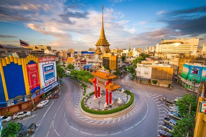Bangkok City Tour with Guided Visit to Wat Arun photo 3