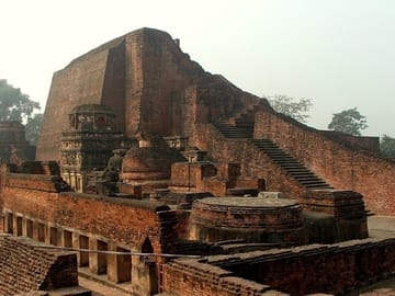 Nalanda and Rajgir Day Trip from Bodhgaya by Minivan