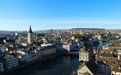 Walking Tour of Zurich's Old Town and Historic Landmarks