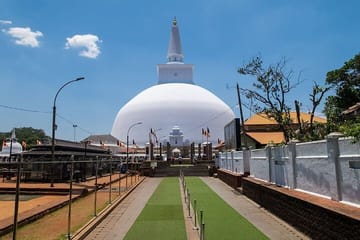 Private Day Tour of Anuradhapura and Mihintale from Trincomalee