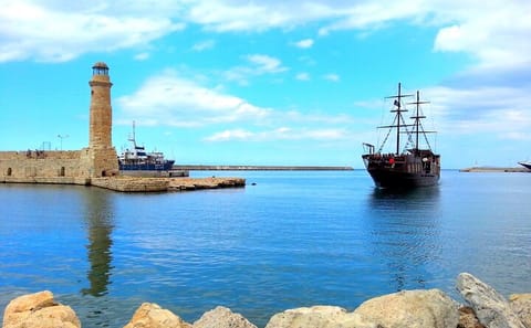 Private Tour of Chania, Rethymno, and Kournas Lake