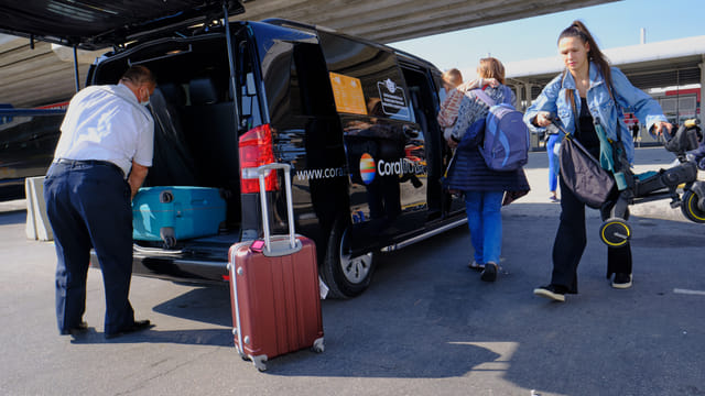 Private Transfer: Gazipasa Airport to Alanya Resorts