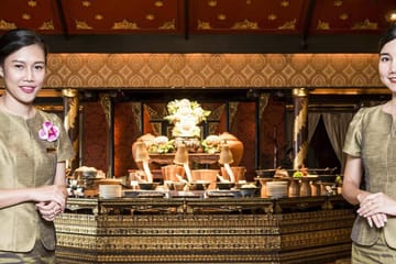 Gourmet Dining and show at the Mandarin Oriental