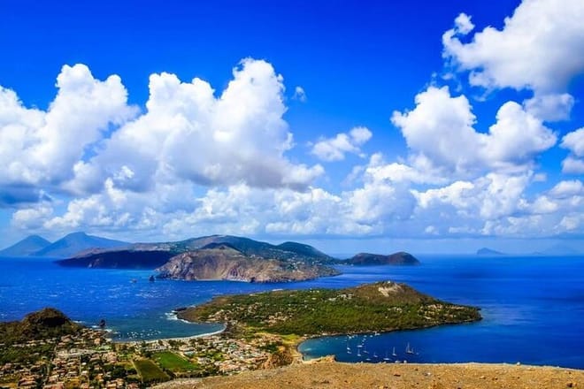 Lipari & Vulcano - Aeolian Islands Tour from Taormina photo 3