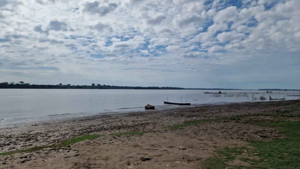La Serenidad del Río en el Amazonas 4