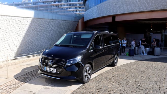 Private Chauffeur by the Hour in Porto – 20 km Included per Hour photo 6