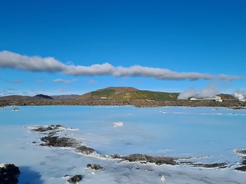Family Volcano Discovery – Private Reykjanes Peninsula & Sky Lagoon Experience, photo 4